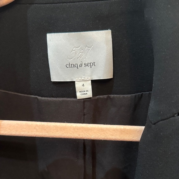 Cinq à Sept Black Blazer with White Lace Trim - Picture 4 of 5